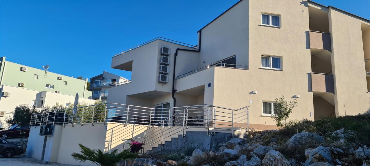 Villa Aninka Komarna Exterior photo
